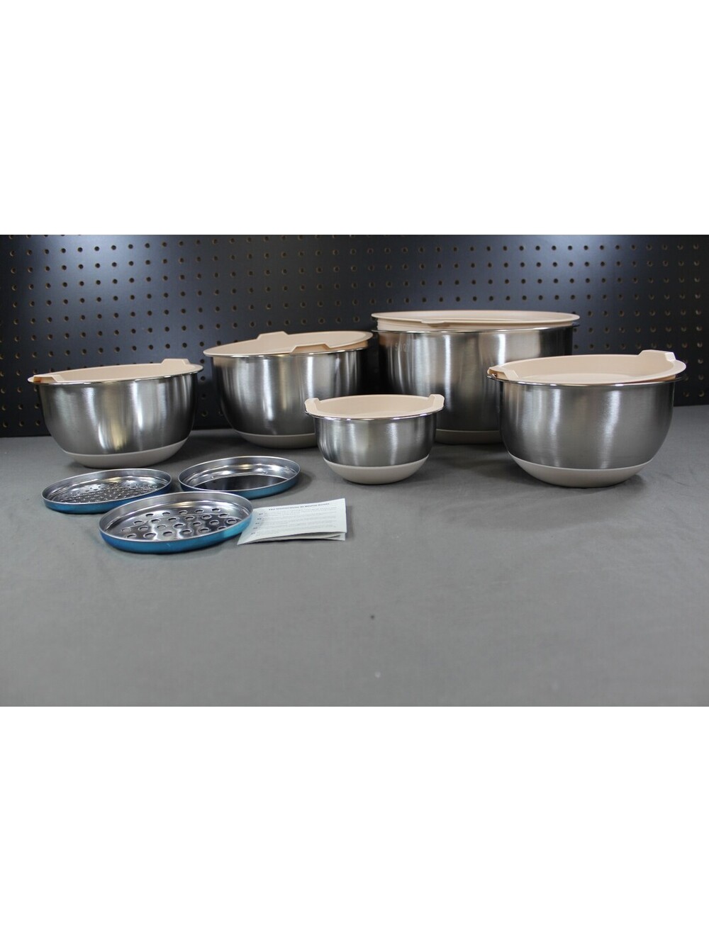 5pc Stainless Steel Mixing Bowls Set Lids Grat, 0710